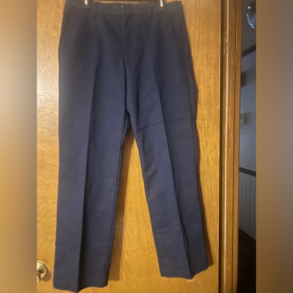 Izod Other - Men’s IZOD dress pants